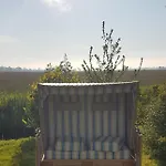 度假居 Haus Am Eckwarden 布特亚丁根